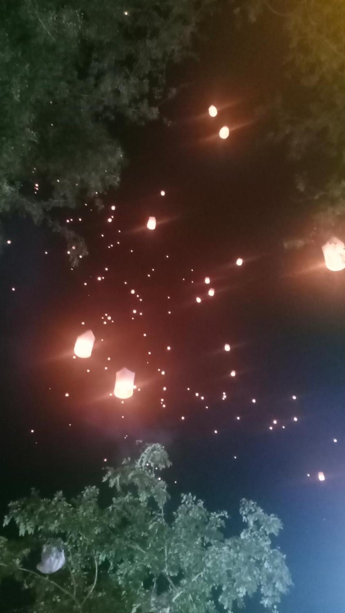 Three Moon Apartment Doi Saket Luaran gambar