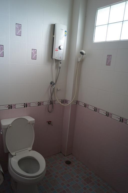 Three Moon Apartment Doi Saket Luaran gambar