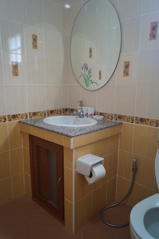 Three Moon Apartment Doi Saket Luaran gambar