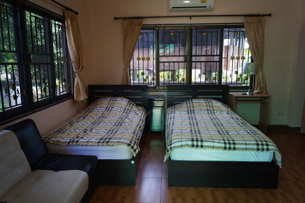 Three Moon Apartment Doi Saket Luaran gambar