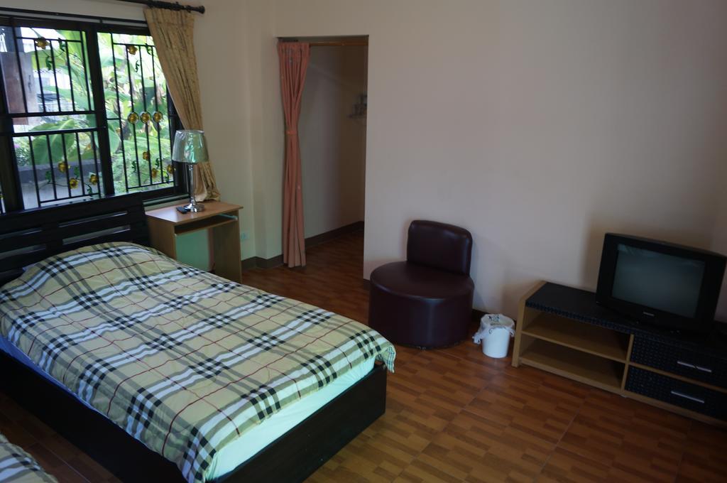Three Moon Apartment Doi Saket Luaran gambar