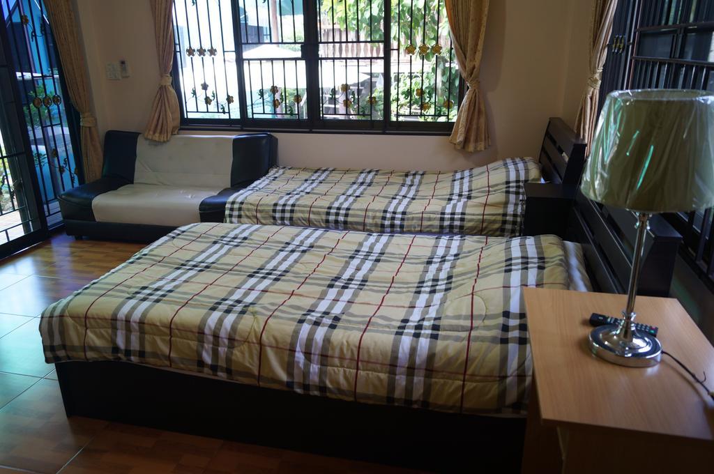 Three Moon Apartment Doi Saket Luaran gambar
